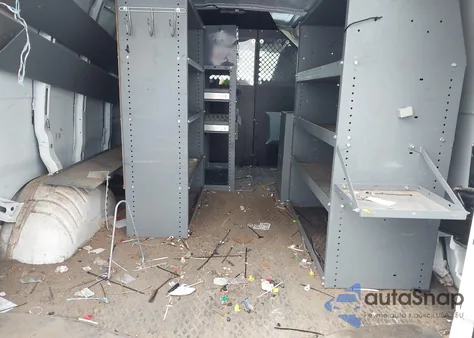 2016 Chevrolet Express 2500 Work Van z USA, uszkodzony, nr VIN 1GCWGAFF7G1237158